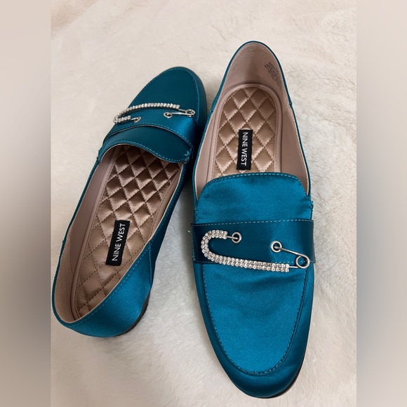 Brand new Nine West teal/green loafers with rhinestone/bling - Picture 2 of 6